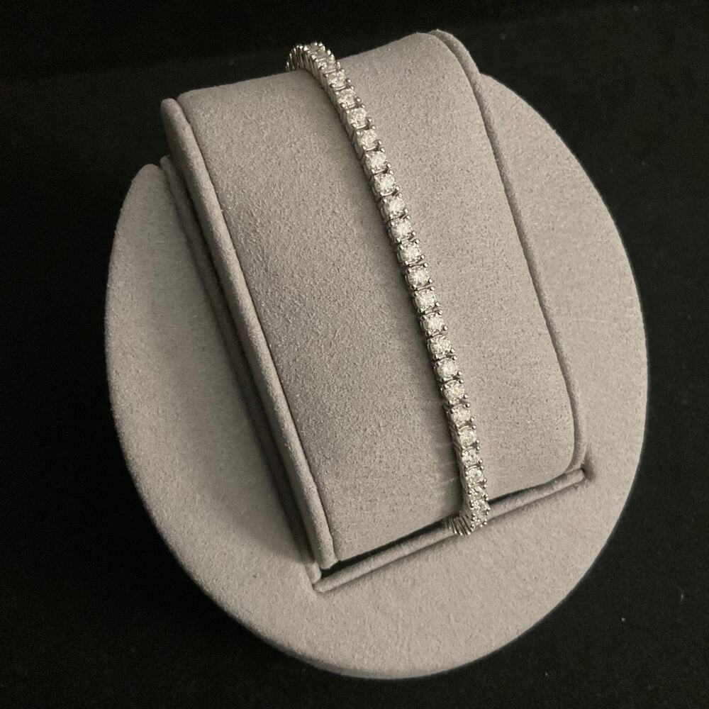 Genuine Moissanite Tennis Bracelet 4.23cctw 7.5” 3mm- New/ Retail$999